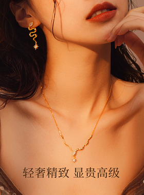 DC设界周大生扭扭蛇纯银项链