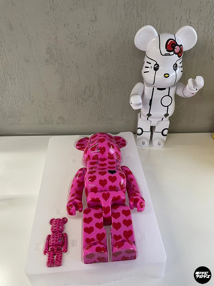 【TYCTOYS】现货 BE@RBRICK X JAPAN HIDE 积木熊400% PINK HEART - 图1