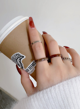 日韩时尚个性亚克力戒指女网红简约百搭四件套链条食指戒气质指环