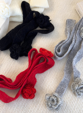 小众毛线立体玫瑰花朵装饰发带时髦穿搭单品长条围脖拍照搭配饰品