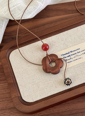 新中式木头花朵串珠吊坠项链