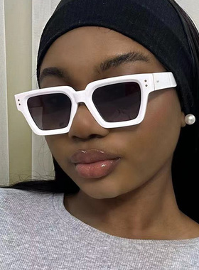 欧美太阳镜米钉防紫外线复古方形