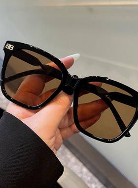 字母B方框防紫外线复古女方框