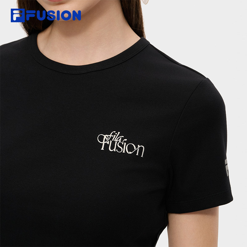 FILA FUSION斐乐潮牌女子针织短袖衫2025秋季新款时尚休闲紧身T恤,淘宝优惠券,粉丝福利购,淘宝优惠卷