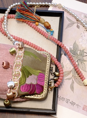 春季新款粉色系新中式国风手工刺绣花斜挎链条手机包女包