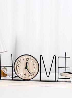 新款创意时钟摆件铁艺字母时钟家居客厅电视柜装饰品现代简约摆设