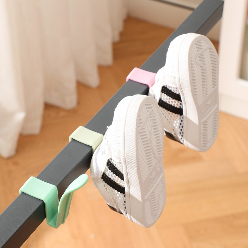 晒鞋架神器阳台防盗网晾晒晾衣架家用多功能窗户栏杆挂钩凉鞋子架