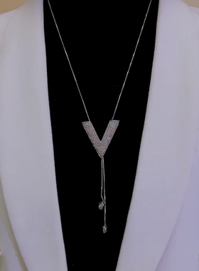 秋冬款字母V字毛衣链长款项链女