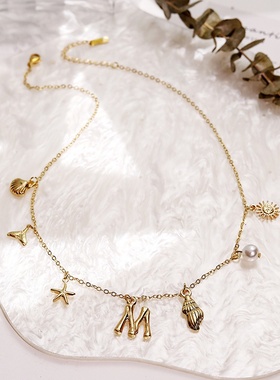女式字母项链金色吊坠波西米亚夏季贝壳海滩海星冲浪手饰女孩礼物