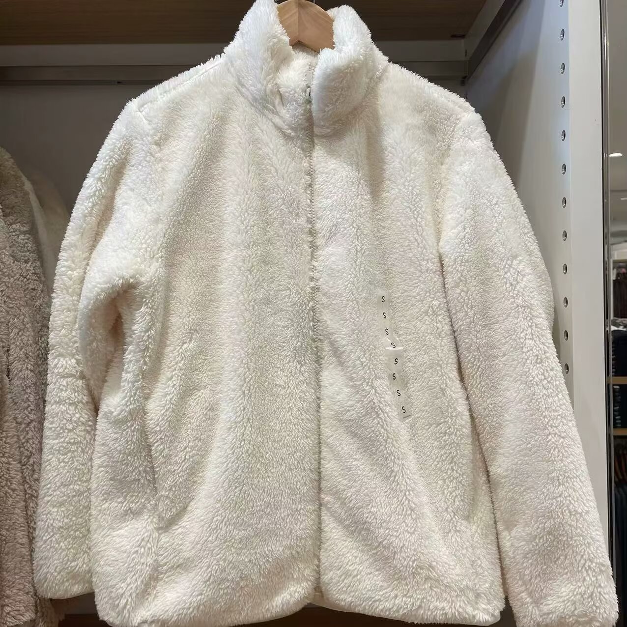 优优女装长绒摇粒绒拉链茄克/长袖保暖外套夹克秋冬新款E479611 - 图1