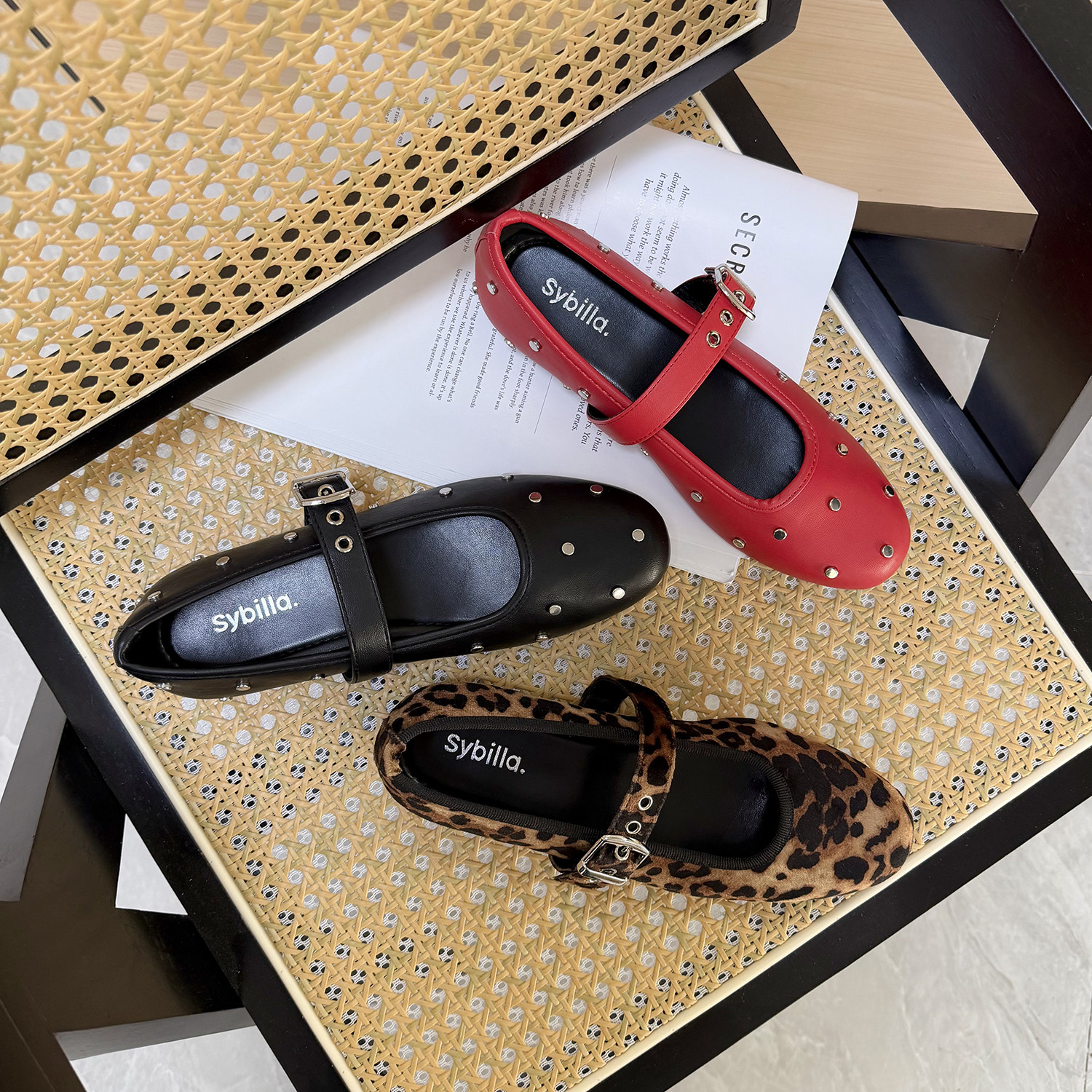 如履平地 外贸铆钉玛丽珍单鞋复古圆头一字带平底黑红豹纹女鞋,淘宝优惠券,粉丝福利购,淘宝优惠卷