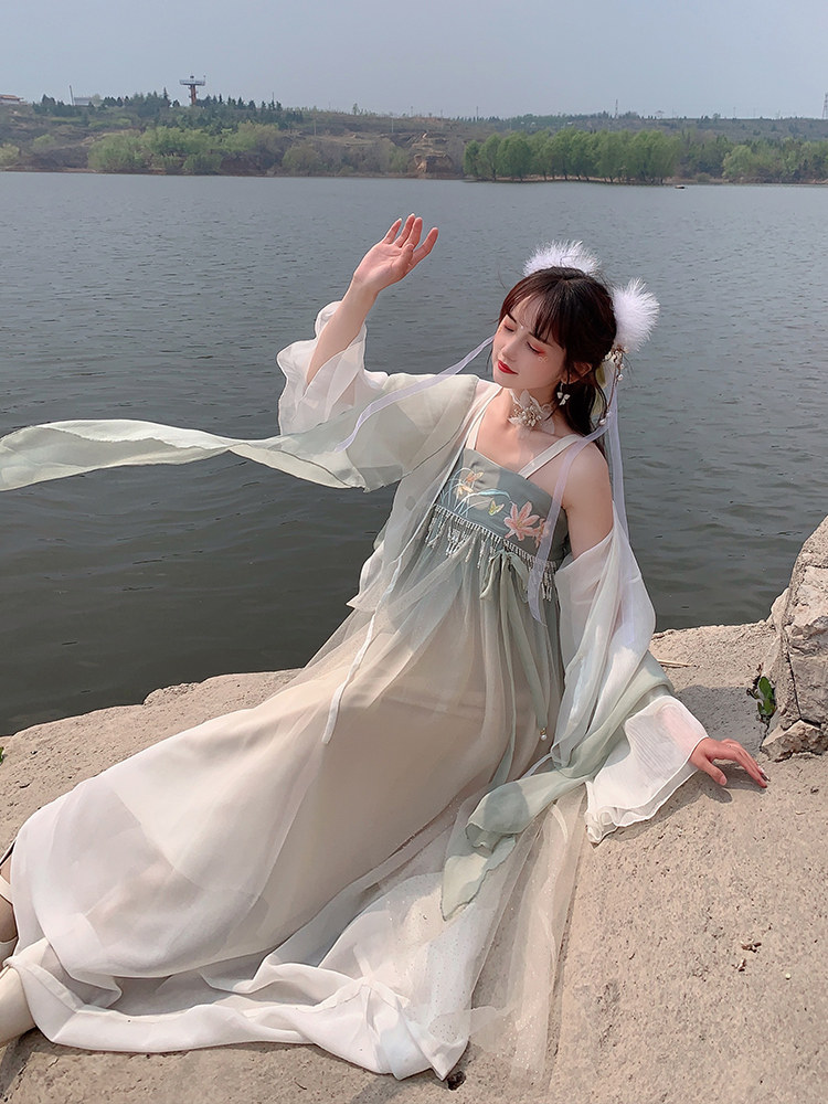 百合姬唐制女正品原创中国风汉服 安炎汉服