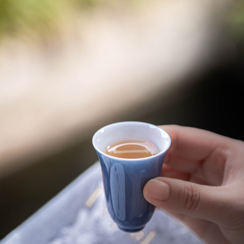 景德镇手绘小茶杯单杯闻香杯高档个人专用陶瓷品茗杯手工主人杯女 - 图2