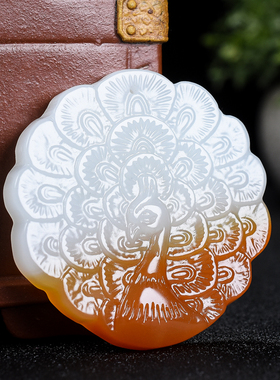 新疆和田白玉羊脂玉黄白色孔雀玉坠吊坠 昆仑玉黄白色玉挂件牌子