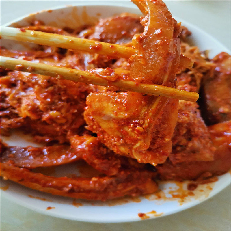 临沧耿马傣味腌酸肉猪耳朵萝卜丝拱嘴猪头肉腌肉麻辣小吃一斤食用