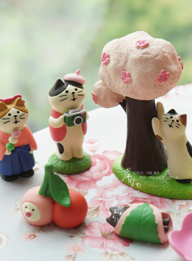 春日赏樱动物桌面小摆件