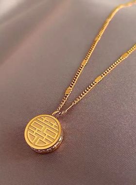 钛钢项链女福喜双面吊坠轻奢小众设计感锁骨链新款简约百搭毛衣链