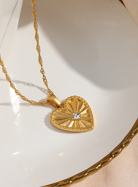 英国george melis欧美时尚流行镶锆圆牌项坠镀18k树叶纹路爱心