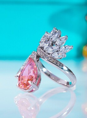 双翅膀皇冠水滴戒指个性设计