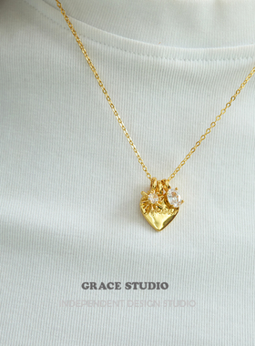 法式精致爱心雕刻字母锆石项链