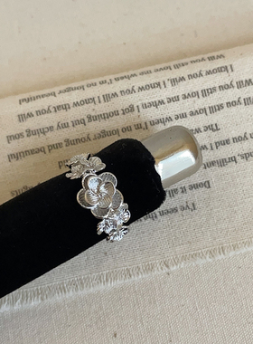 简约高级感立体金属花朵开口戒指女小众独特时尚精致百搭指环戒子