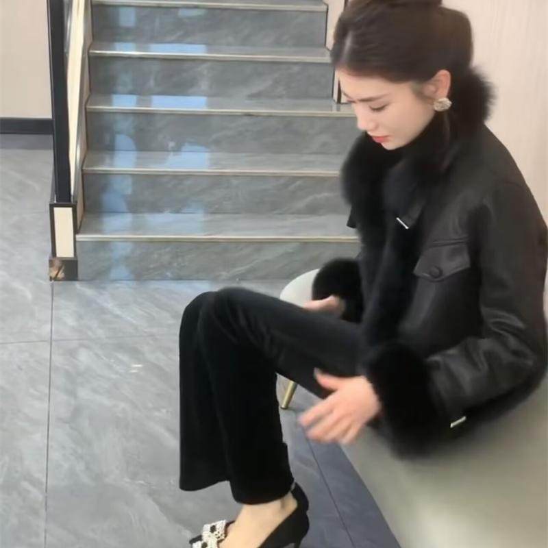 轻奢复古时尚加棉外套女2024冬季新款高级感毛毛拼接显瘦短外套潮,淘宝优惠券,粉丝福利购,淘宝优惠卷