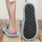 Новые волосатые христаллические бархатные дно -тапочки соединяют мужские и женские домашние домашние хозяйственные домохозяйства в тихом этаже весны, и осень и зима можно вымыть