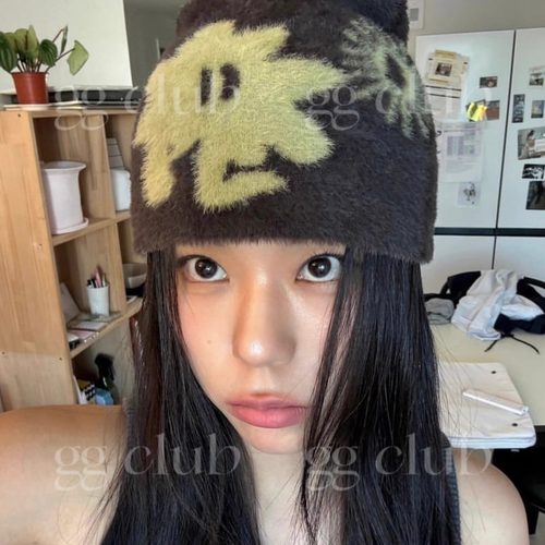 HANNI 金艺琳 yeri同款 SUNLOVE 尼龙提花毛绒针织帽可爱豆豆冷帽 - 图1