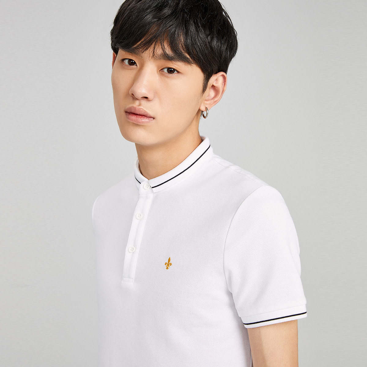  太平鸟男装outlets店Polo衫