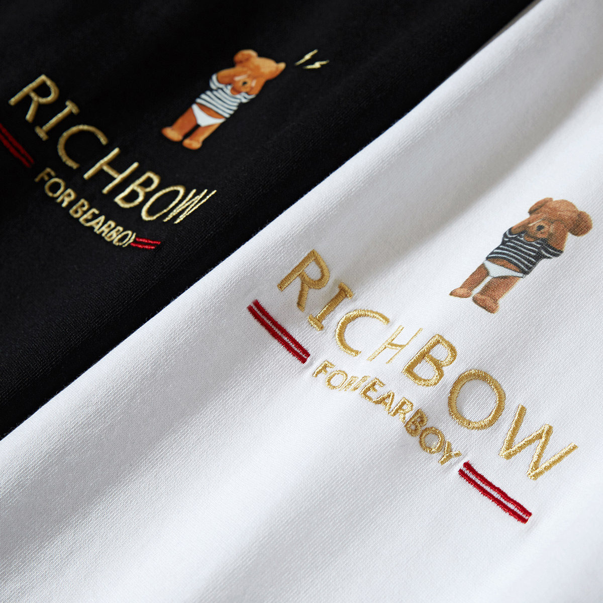  太平鸟男装outlets店T恤