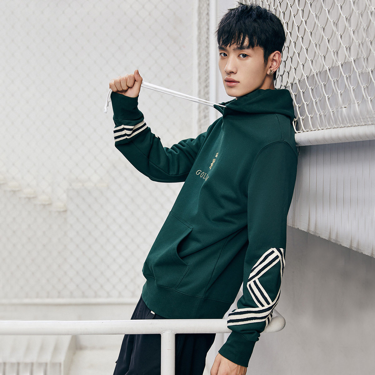 太平鸟男装2019秋季新品男士潮卫衣 太平鸟男装outlets店卫衣