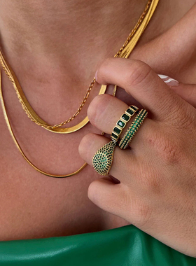 LUVAJ祖母绿水晶戒指女欧美小众