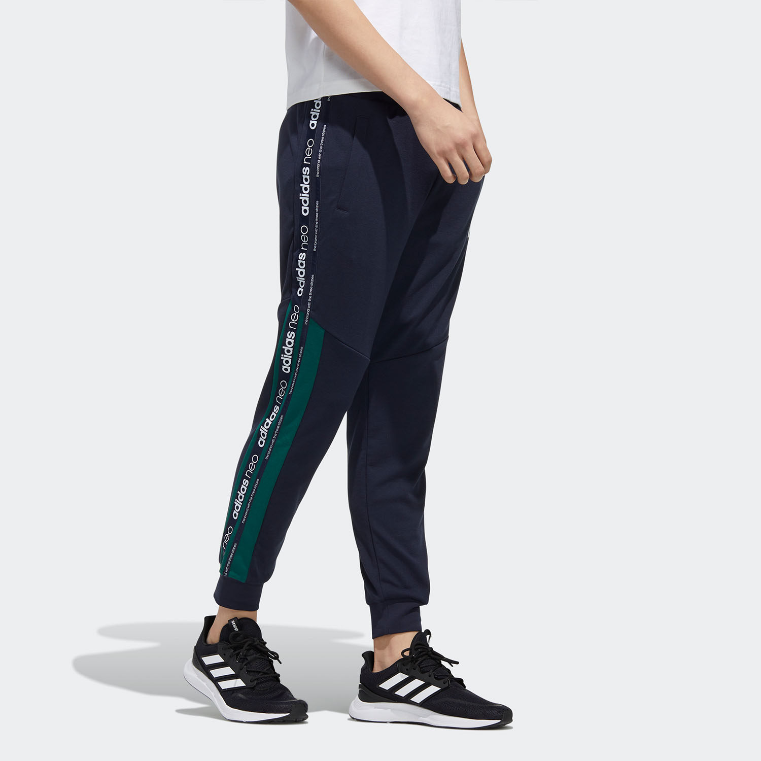 Adidas/阿迪达斯正品NEO男子串标收口裤脚休闲运动长裤FN6530,淘宝优惠券,粉丝福利购,淘宝优惠卷