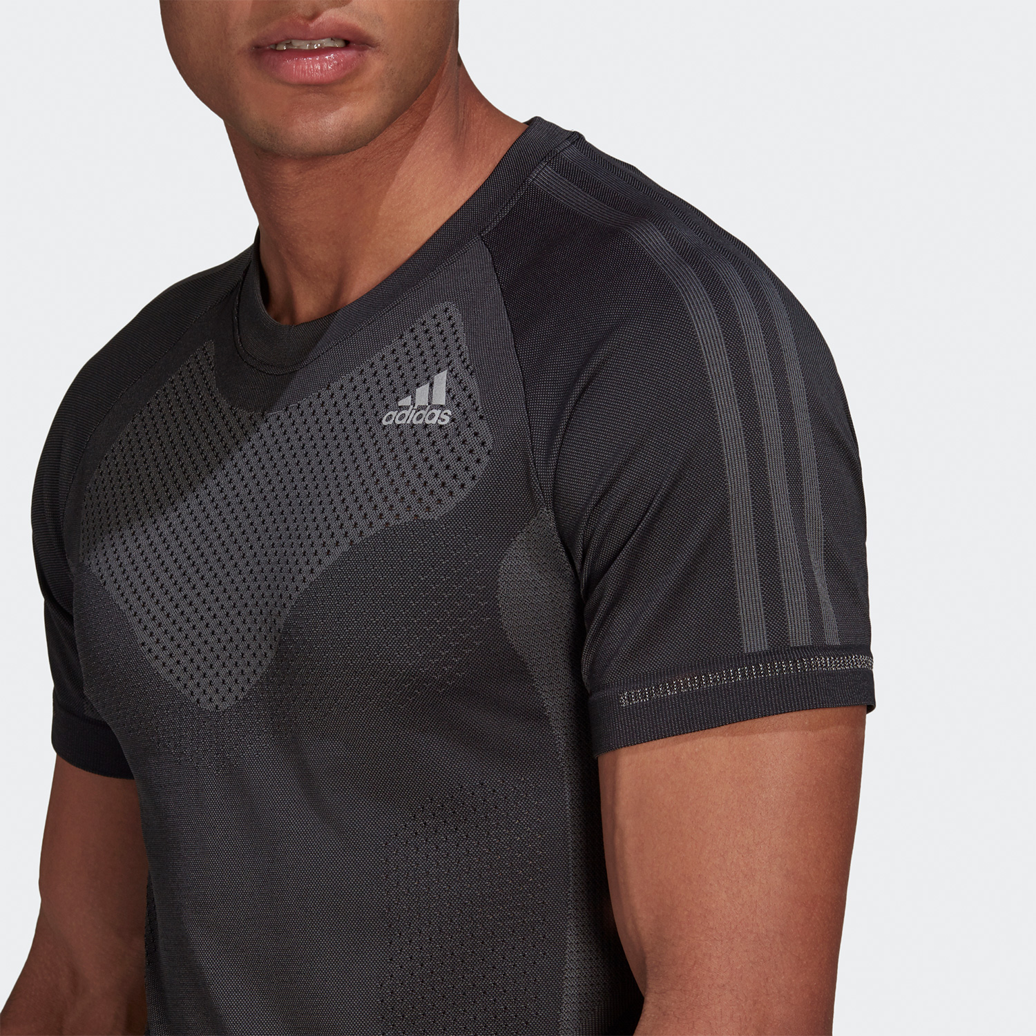 Adidas/阿迪达斯正品PRIMEKNIT TEE M男子运动短袖T恤GK3765-图2