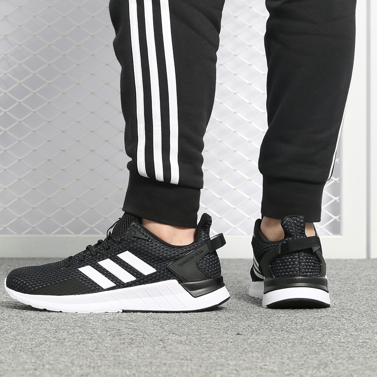 Adidas/阿迪达斯正品QUESTAR RIDE男女缓震运动跑步鞋F34983 - 图1