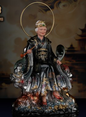 黑老太太神像东北铁刹山黑妈妈真身像四大家族仙家用供奉树脂摆件