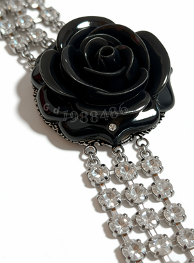 JEANs复古黑玫瑰花项链女三层银色新品百搭简约气质ins颈链choker