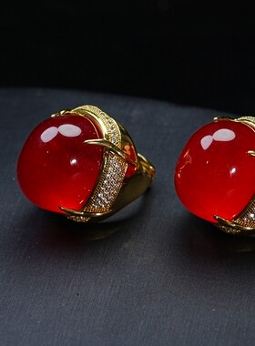 珍藏漆器盒装高冰红翡翠鸽子蛋大戒指一盒时尚男款戒指特价一套