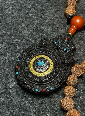 古玩花梨木镶嵌螺钿首饰盒内珍藏金刚菩提佛珠搭配沉香吊坠收藏