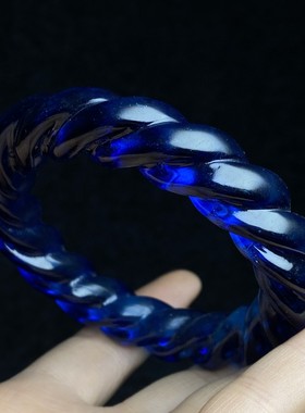 古玩旧藏花梨木镶嵌螺钿首饰盒内珍藏高硬度螺纹刚玉宝石手镯