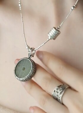 山鬼花钱吊坠五帝钱项链女配件仿和田玉藏银錾刻钥匙扣后视镜挂饰