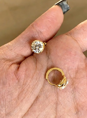 爆闪莫桑石2克拉悬浮耳钉925纯银