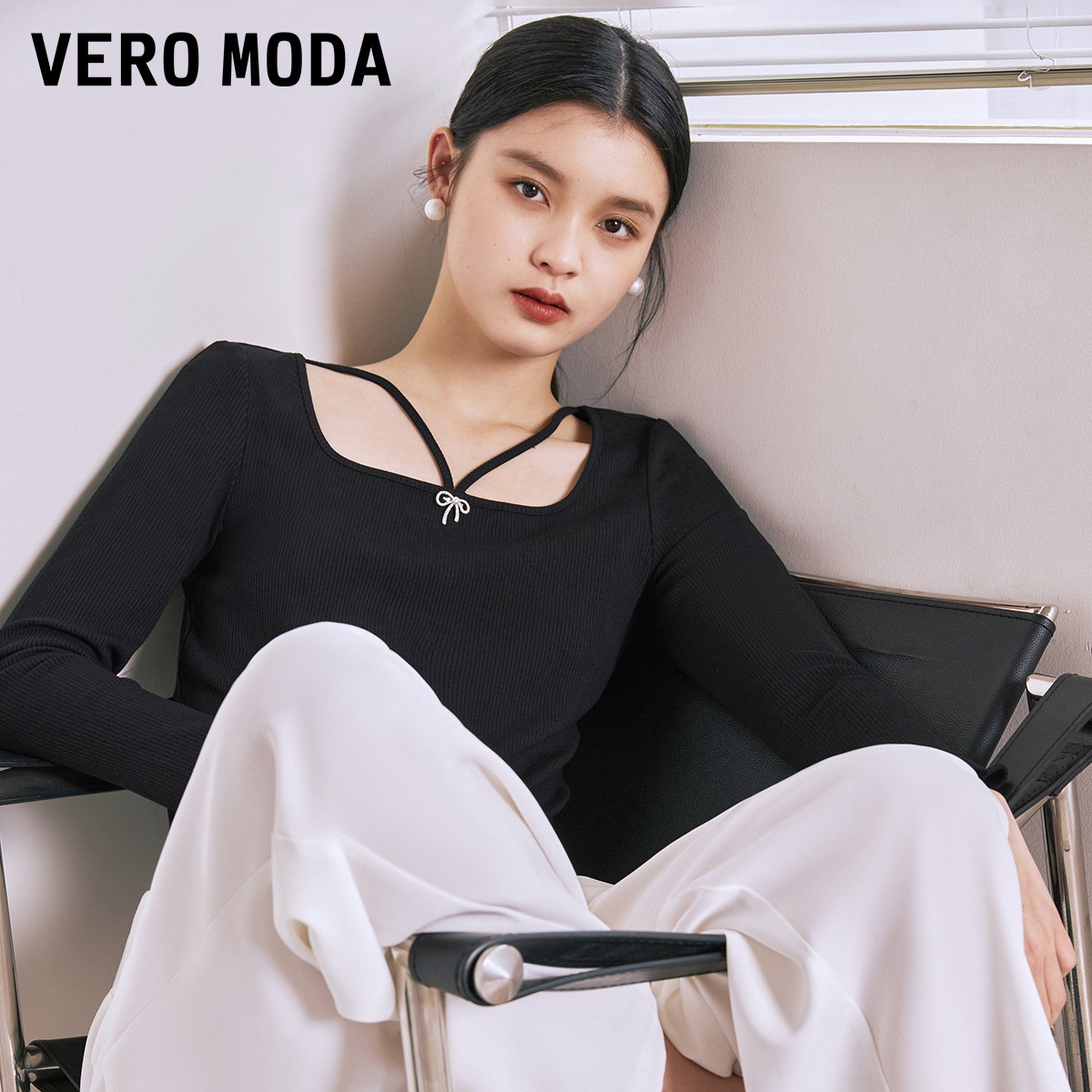 Vero Moda上衣女2023秋冬新款甜酷方领罗纹弹力T恤长袖打底衫 - 图0