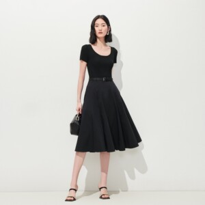 VeroModa连衣裙2026夏季新款纯色可拆腰带收腰A字长裙32627A002