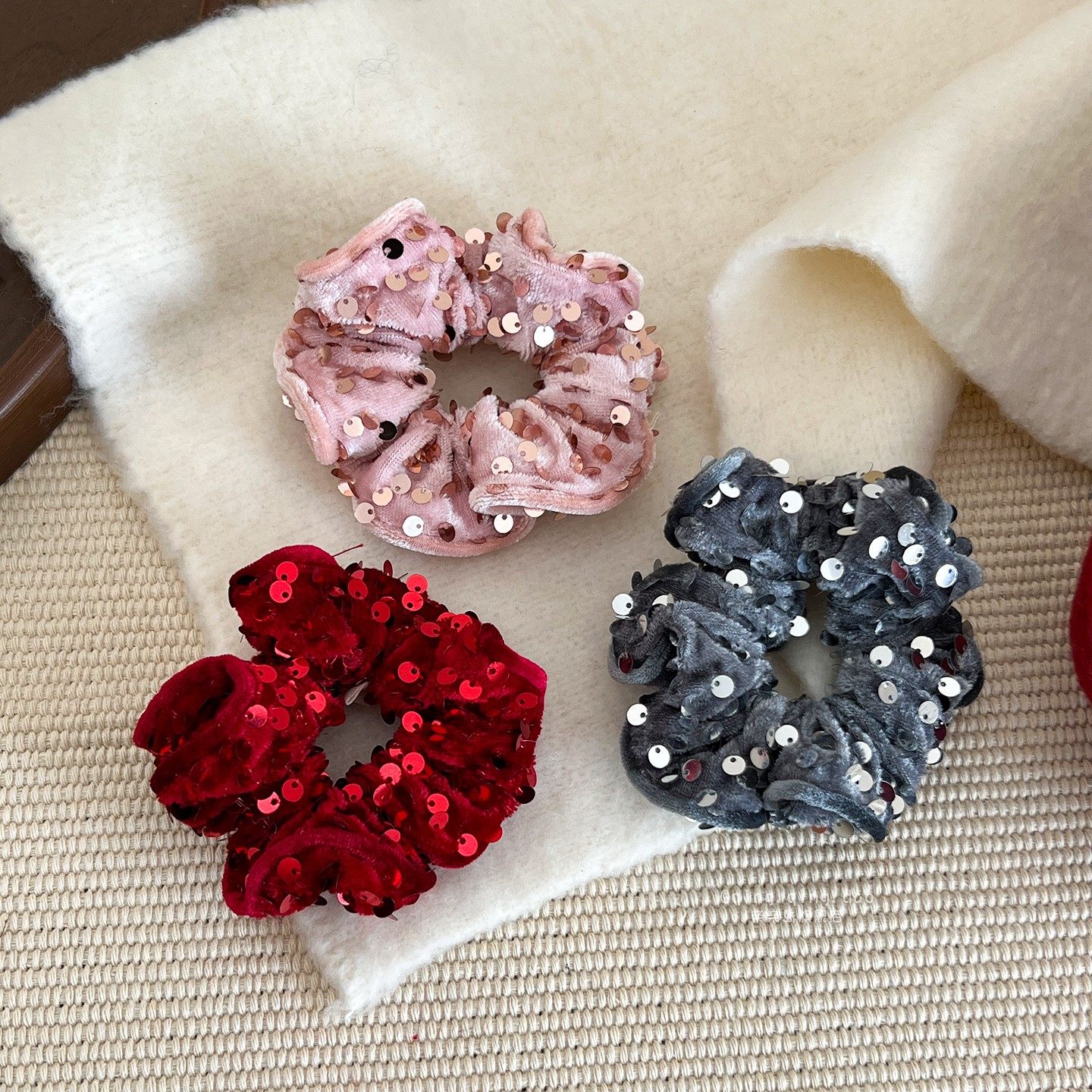 新年红色亮片大肠发圈儿童丸子头发绳女童高级感洋气时尚头绳发饰,淘宝优惠券,粉丝福利购,淘宝优惠卷