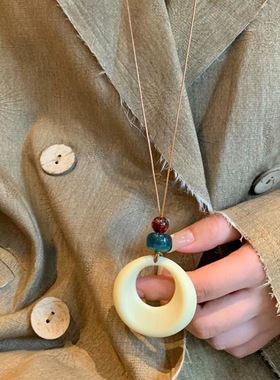 进口大号奶油色圈圈树脂项链女复古民族风长款设计颈链新中式小