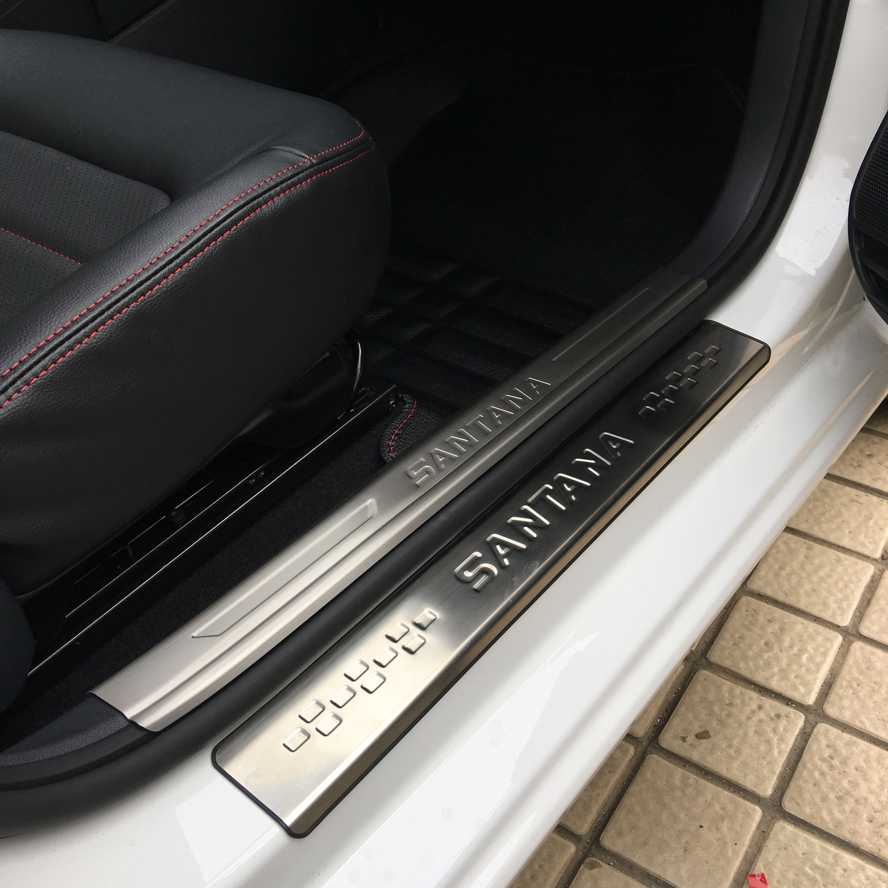 大众宝来桑塔纳速腾凯美瑞雅阁飞度福克斯专车专用门槛条迎宾踏板