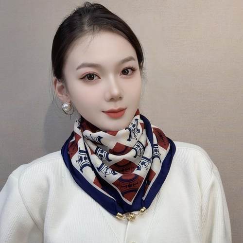 新款磁吸扣棉麻方巾春秋丝巾女时尚高级感围巾桅子花方巾护颈围脖 - 图3
