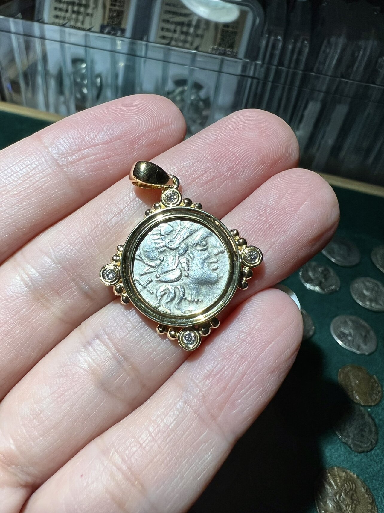 客订欣赏～罗马女神古币吊坠 18k金古币吊坠 稀少版罗马女神银币