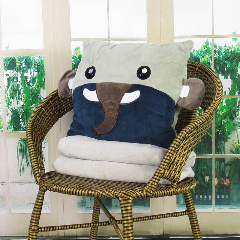 龙猫抱枕被子两用靠枕折叠毯珊瑚绒汽车内用办公室午睡枕头三合一,淘宝优惠券,粉丝福利购,淘宝优惠卷